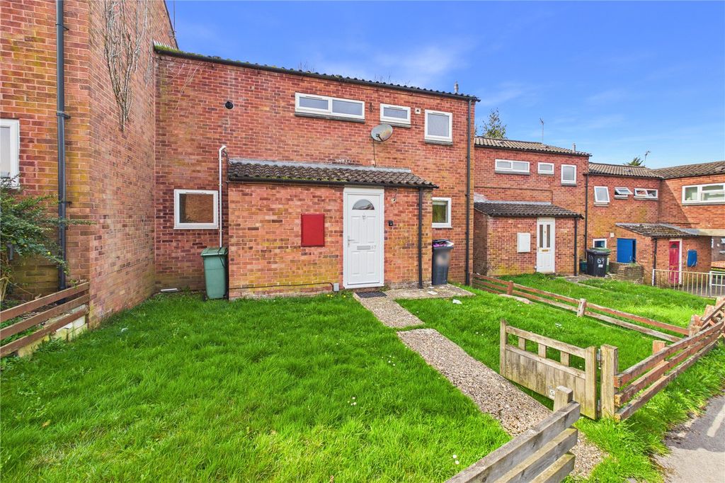 Property photo 1 of 10 Front Aspect