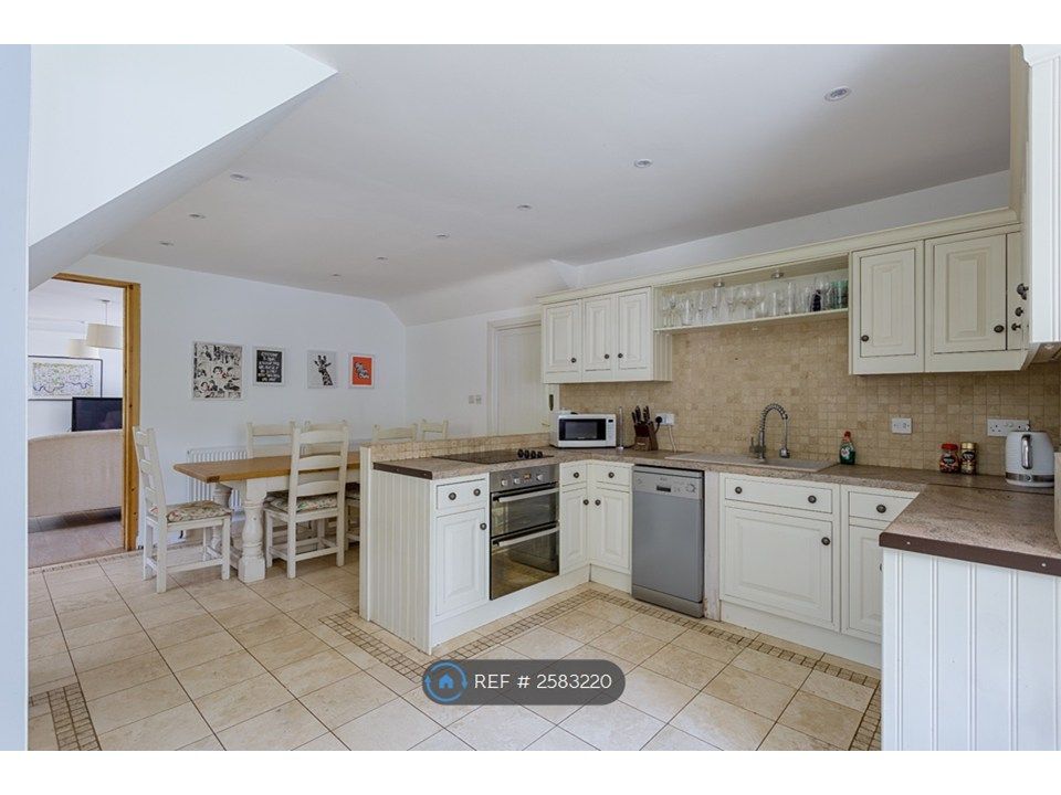 Property photo 3 of 24 Kitchen / Dining