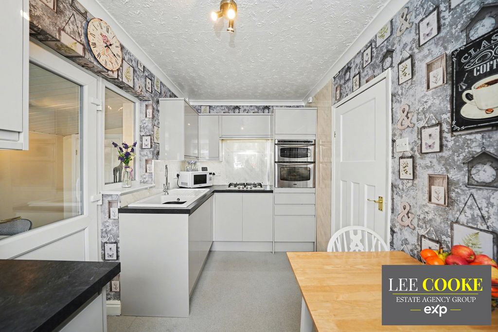 Stubby Lane, Off Broad Lane South, Wednesfield, Wolverhampton WV11, 2 ...