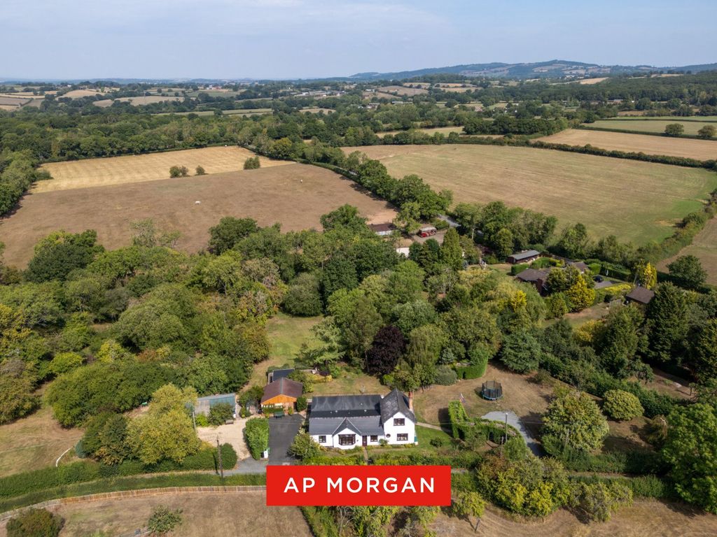 Property photo 1 of 38 Picture No. 75