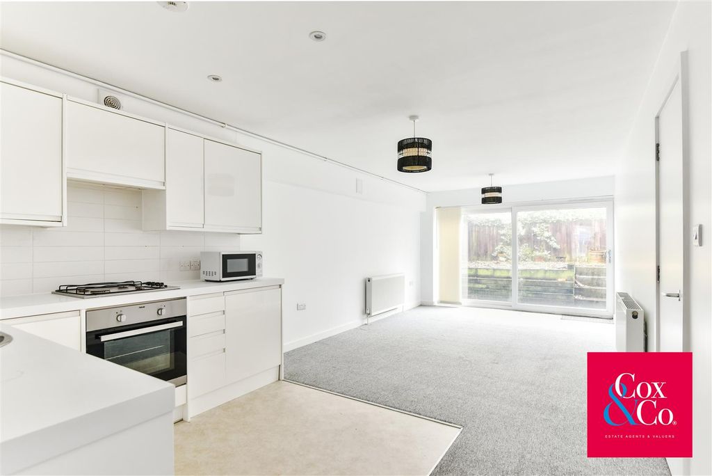 Property photo 1 of 13 81N_2466.Jpg