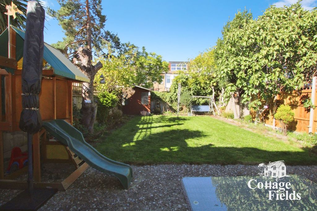 Property photo 2 of 17