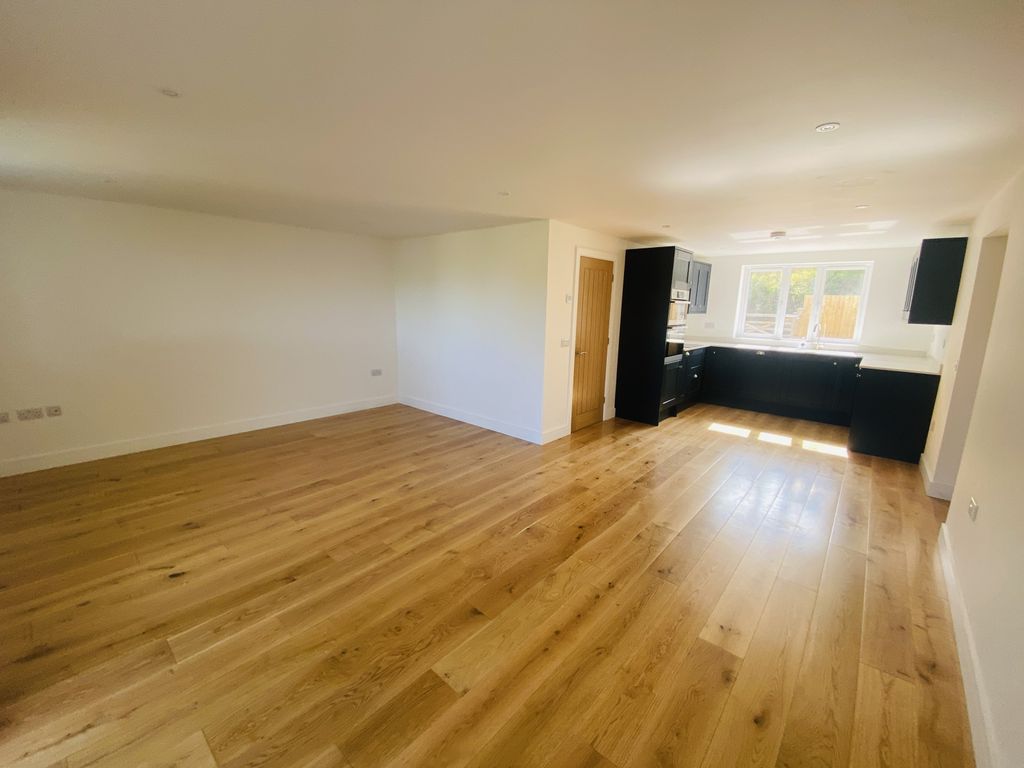 Property photo 2 of 10 Gallery