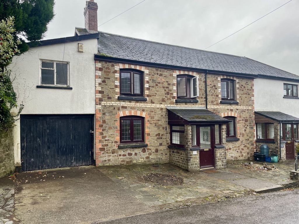 Property photo 1 of 35