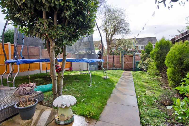 Property photo 2 of 14 Photo 11
