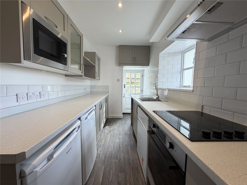 Property photo 3 of 30 Picture No. 34