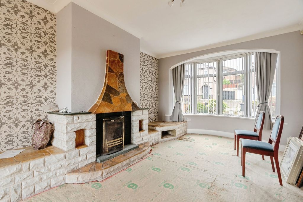 Property photo 3 of 20 Pbox-Img.Jpg