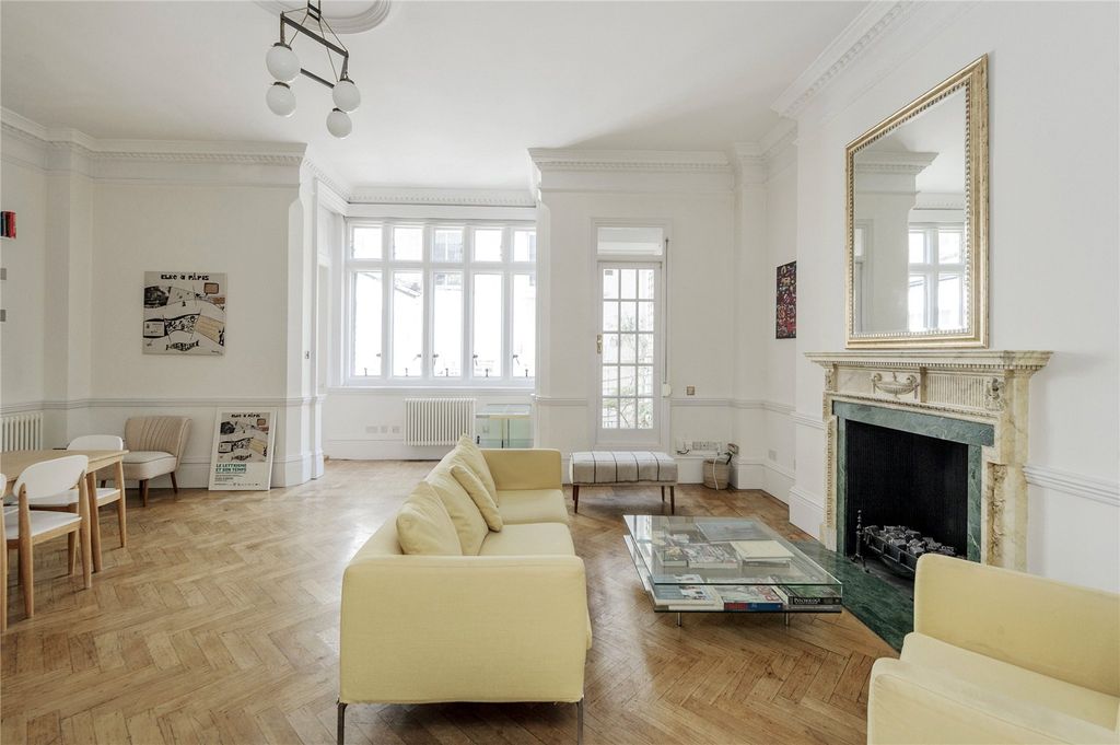 Property photo 1 of 10 Reception