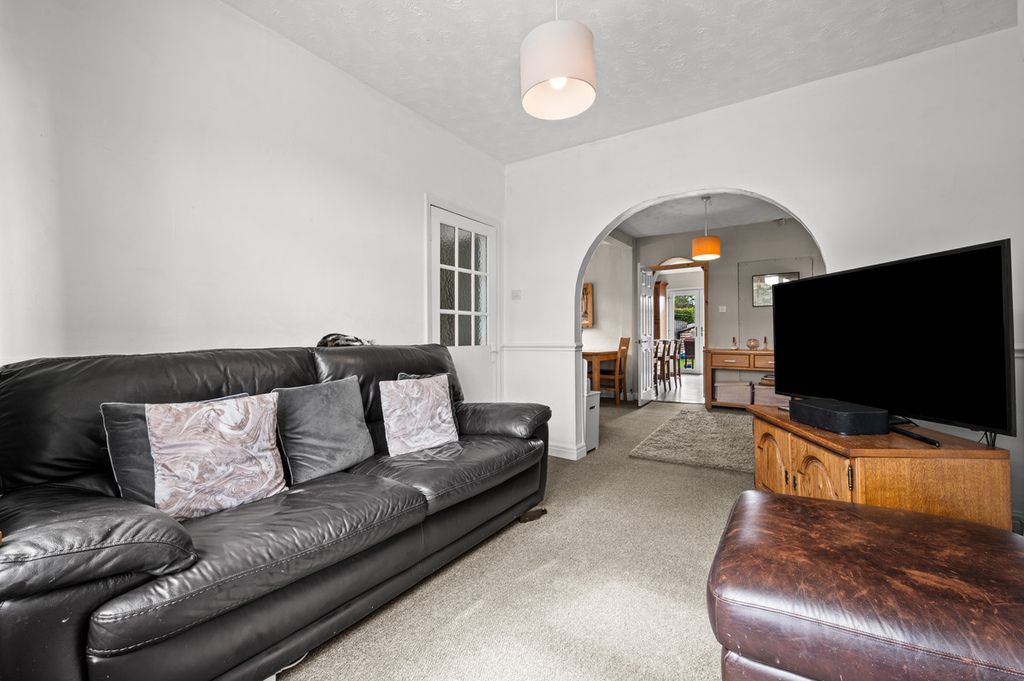 Property photo 3 of 21