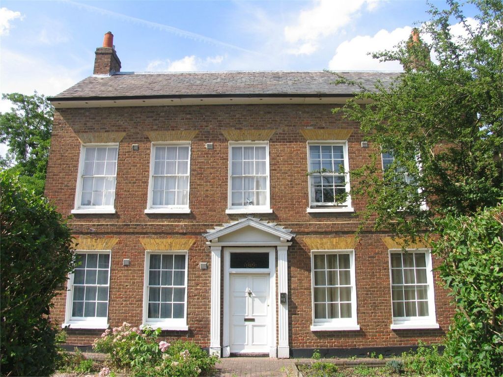 Property photo 3 of 7