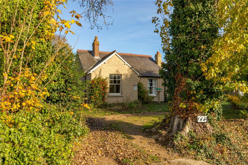 Property photo 2 of 10 Front