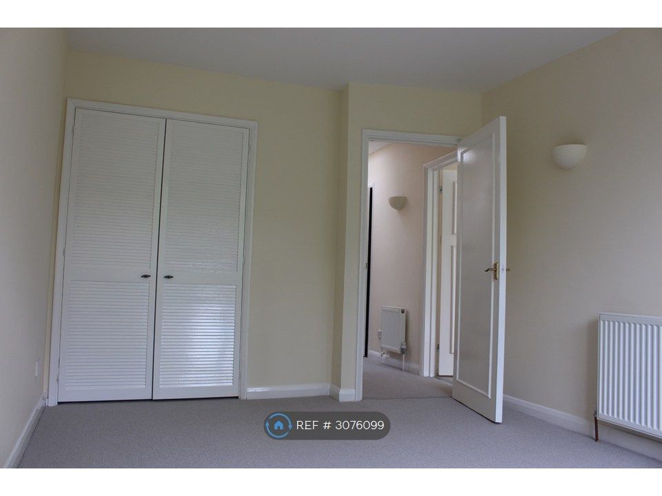 Property photo 3 of 13 Bedroom