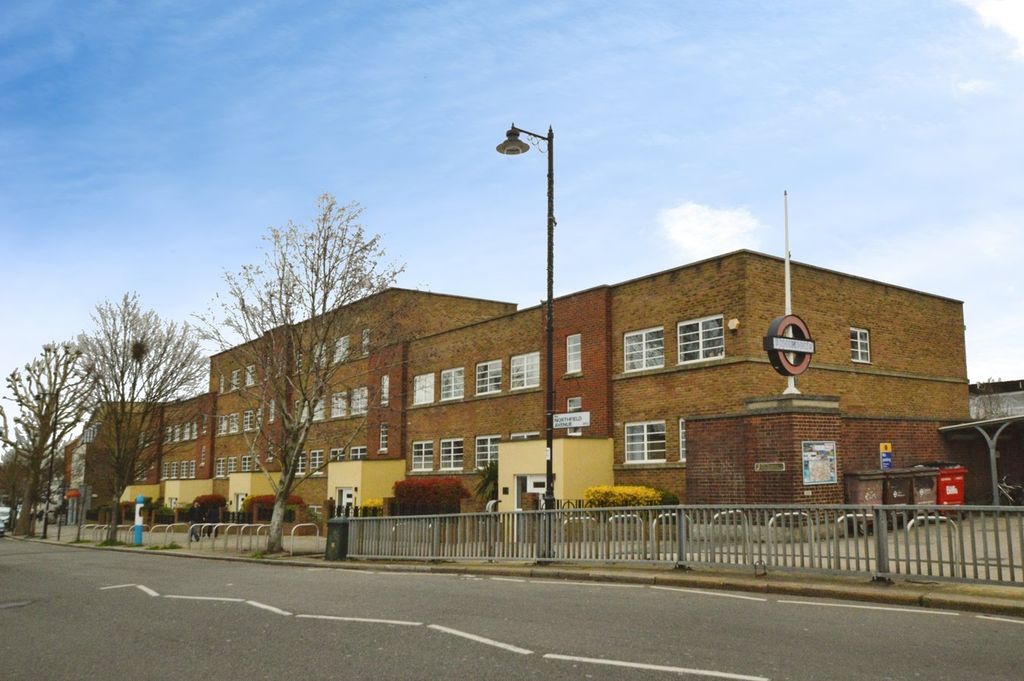 Property photo 1 of 15