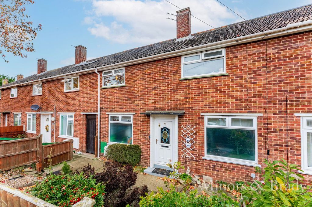 Property photo 1 of 18