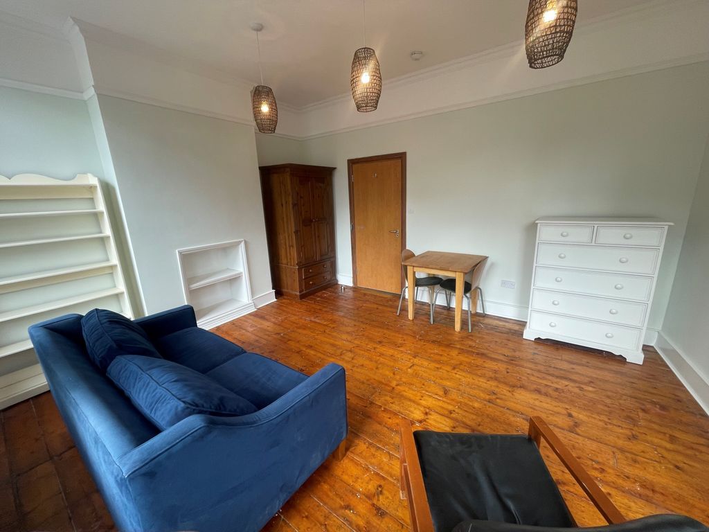 Property photo 2 of 13 Photo 10