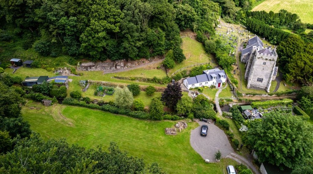 Property photo 1 of 58 Aerial