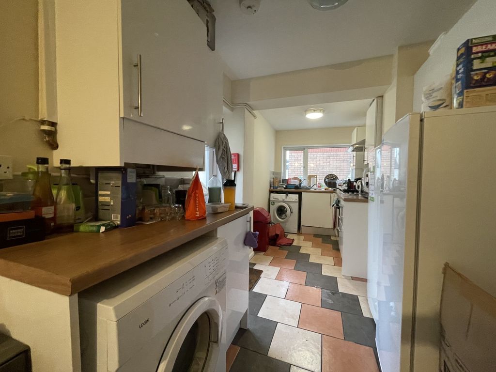 Property photo 3 of 8 Img_4585