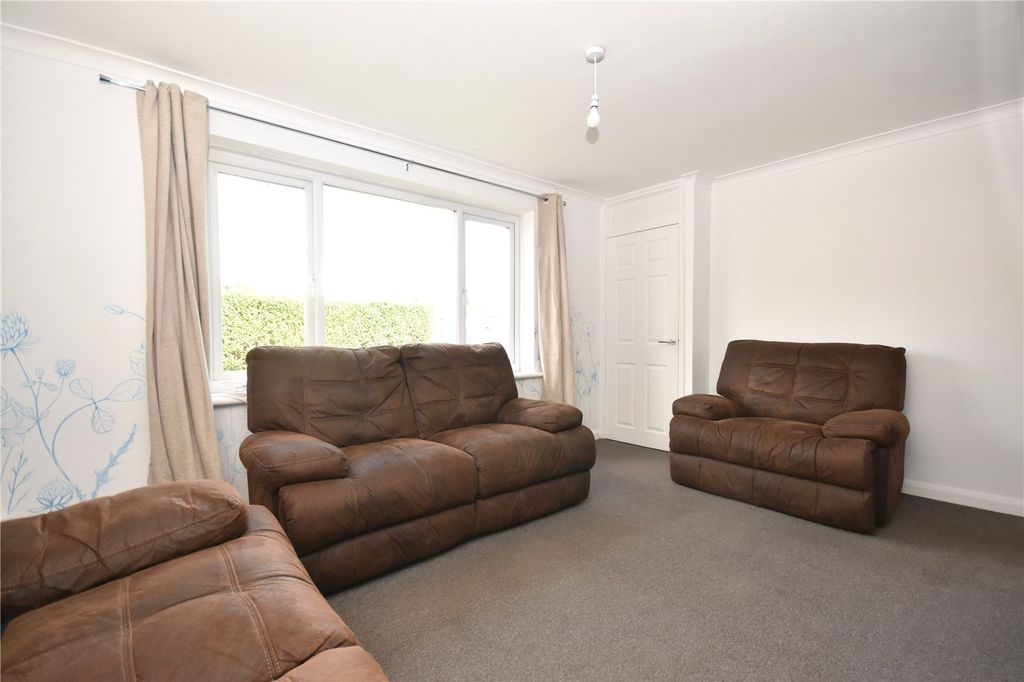 Property photo 3 of 16 Picture No. 01