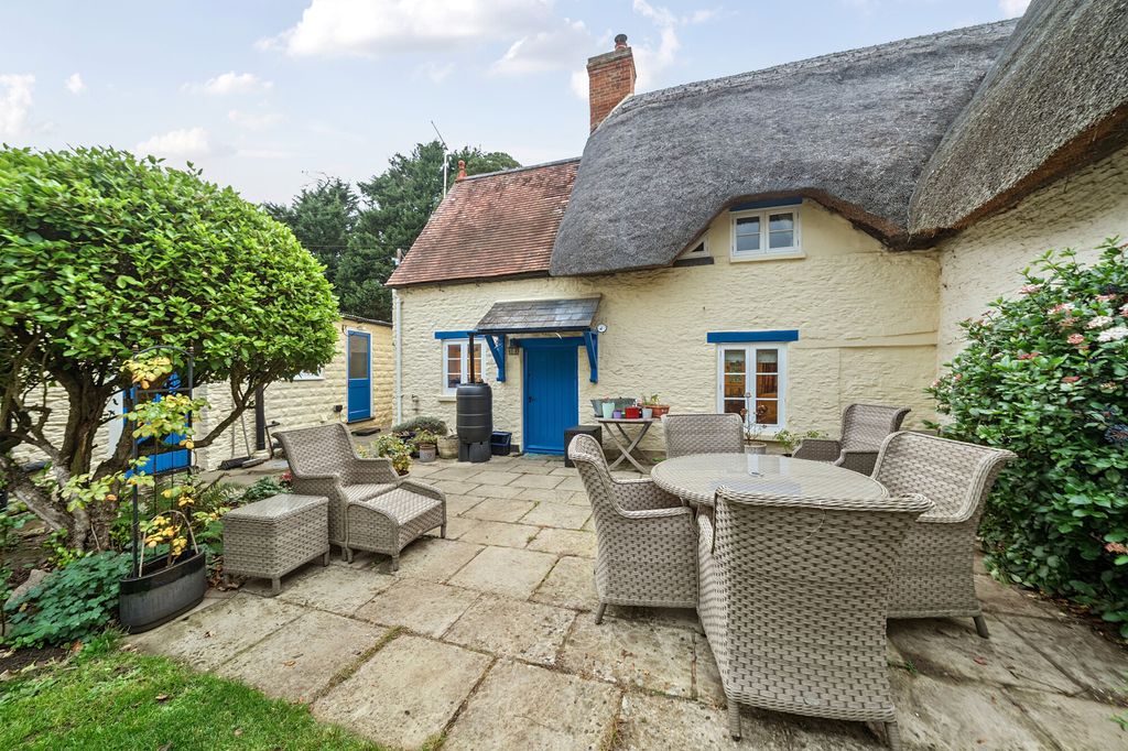 Property photo 1 of 17