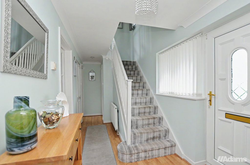 Property photo 2 of 29