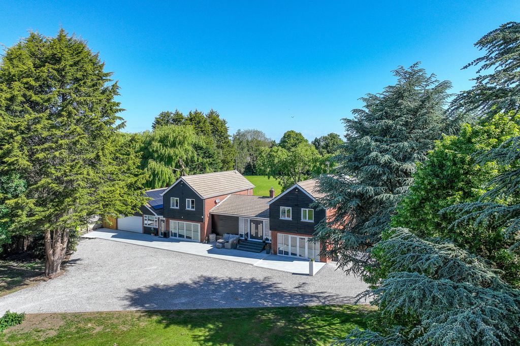 Property photo 3 of 70