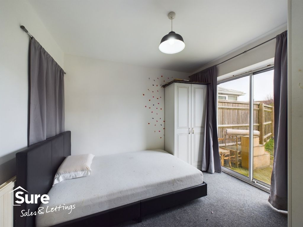 Property photo 2 of 6 3099001