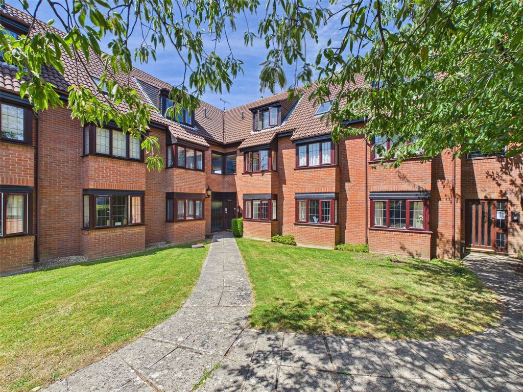 Property photo 1 of 14 Picture No. 02
