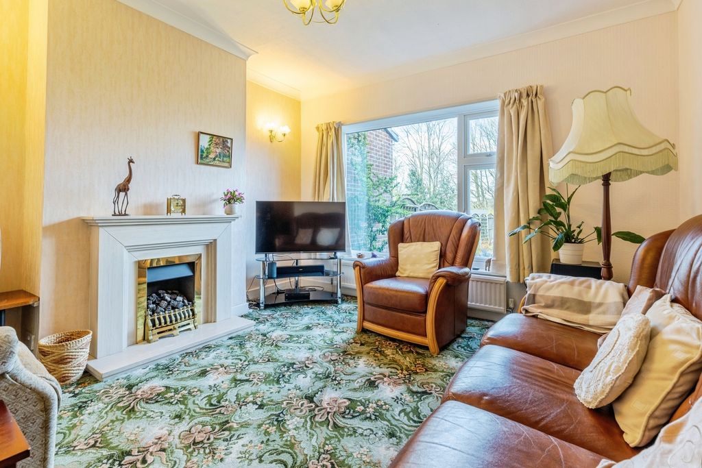 Property photo 3 of 21 Pbox-Img.Jpg