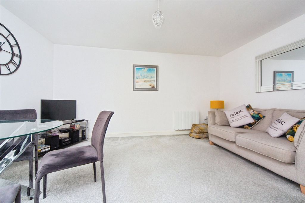 Additional image 15 of 2 bed flat for saleStation Road, Deganwy, Conwy LL31