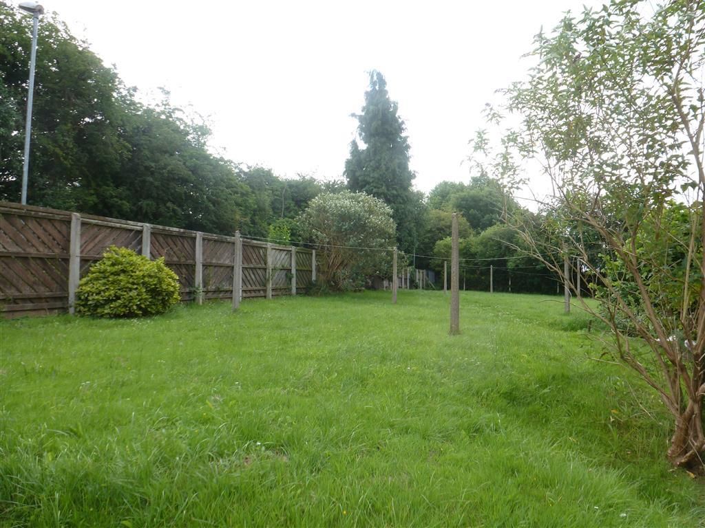 Property photo 3 of 9 Garden