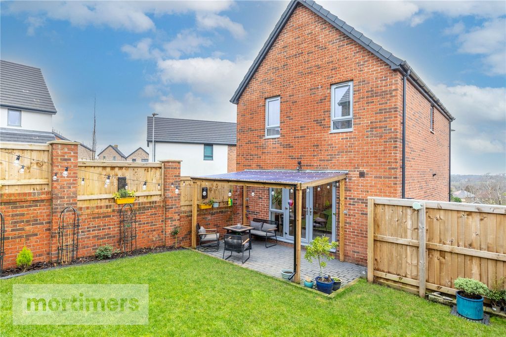 Property photo 3 of 22 Garden