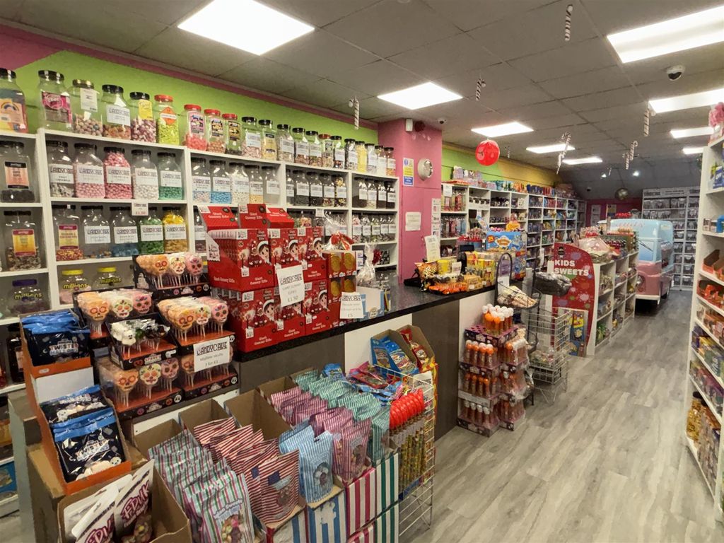 Property photo 1 of 7 Photo 0