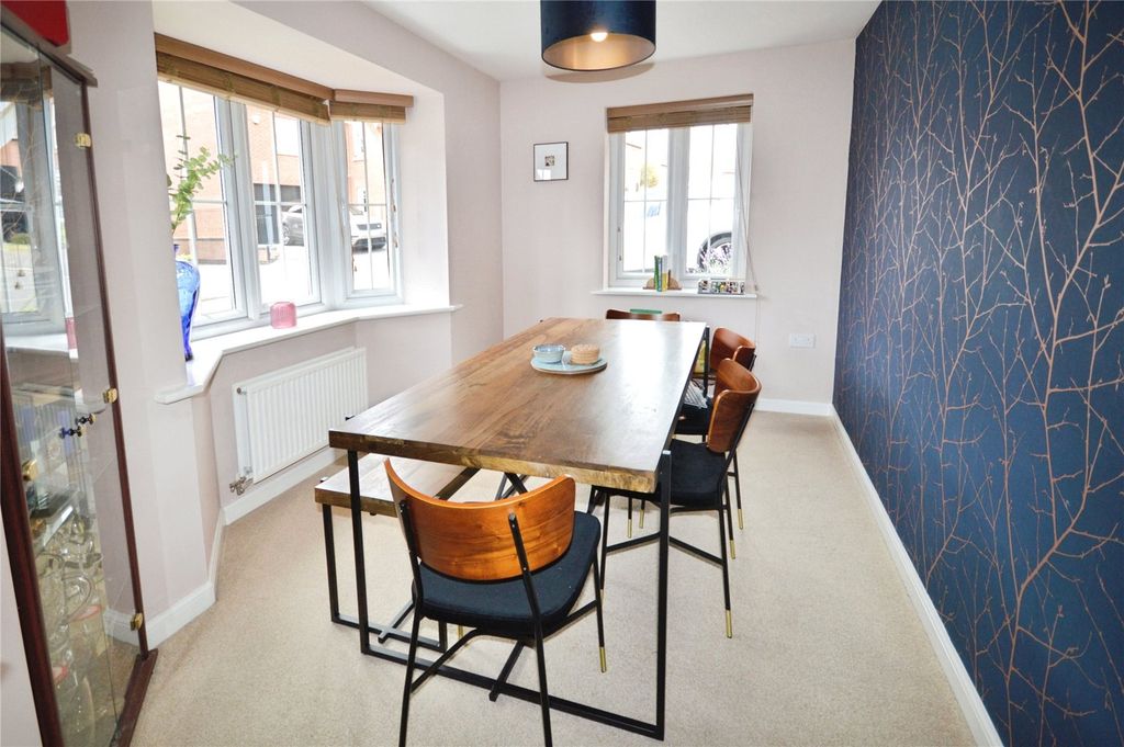 Property photo 3 of 19 Dining Room