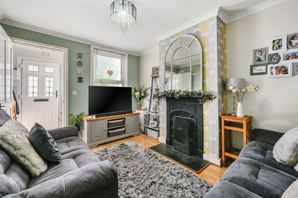 Property photo 3 of 13