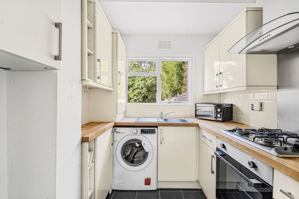 Property photo 3 of 16 Kitchen