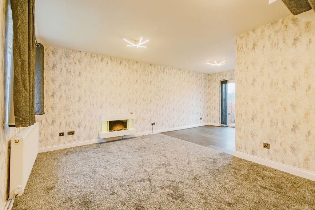 Property photo 2 of 14 Living Room