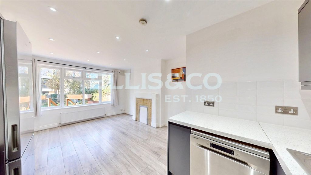 Property photo 3 of 16 Picture No. 16