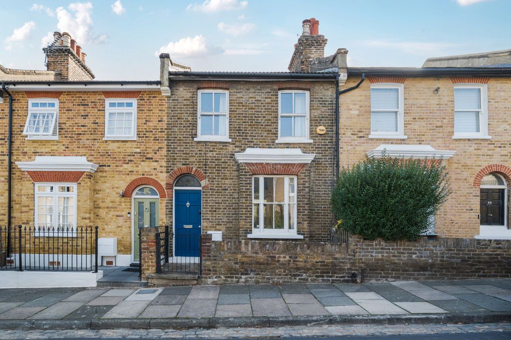 Property photo 1 of 19 1523331-17-1A0B3E...