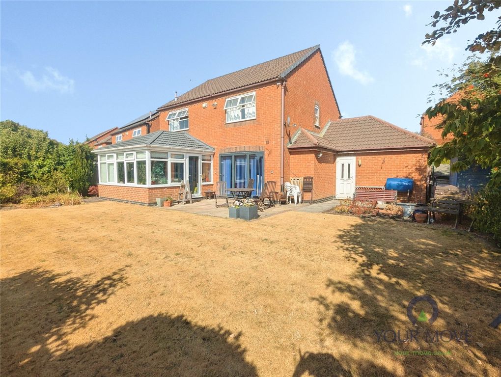 Property photo 2 of 24 Rear Garden