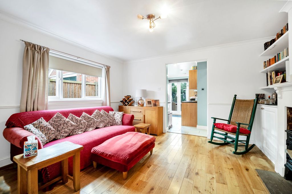 Property photo 2 of 21