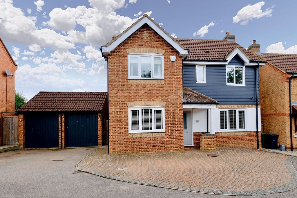 Property photo 1 of 18