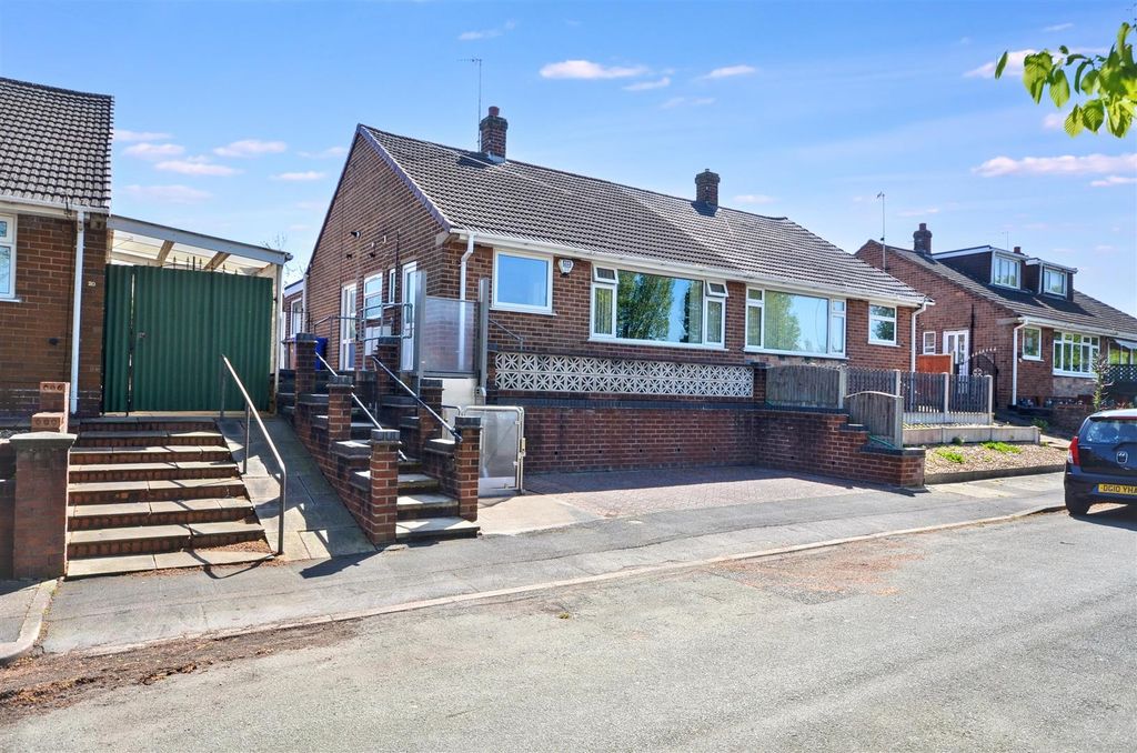 Property photo 1 of 18