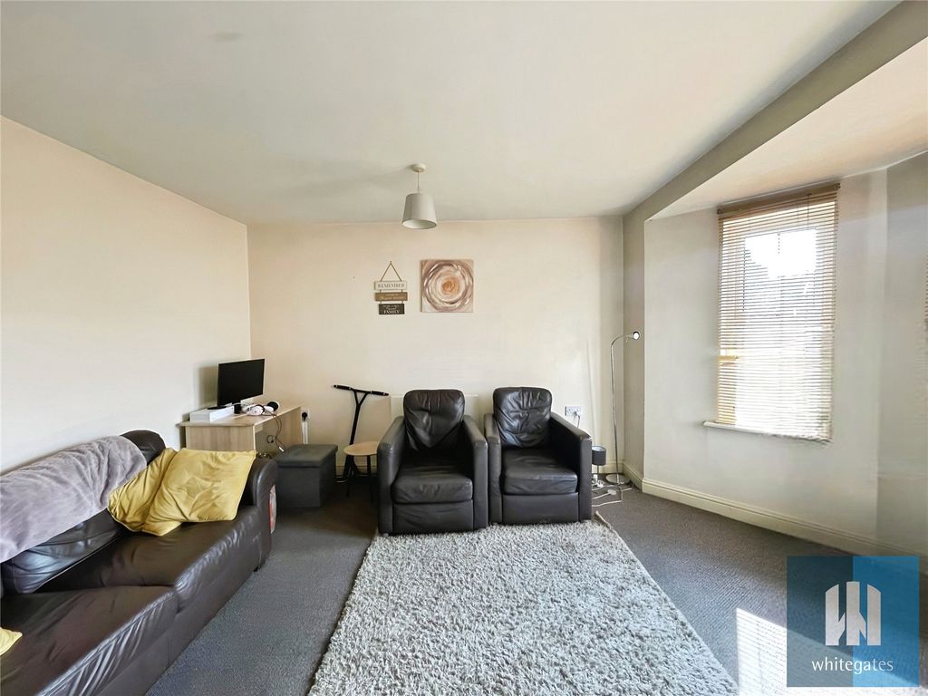 Property photo 3 of 9 Picture No. 22