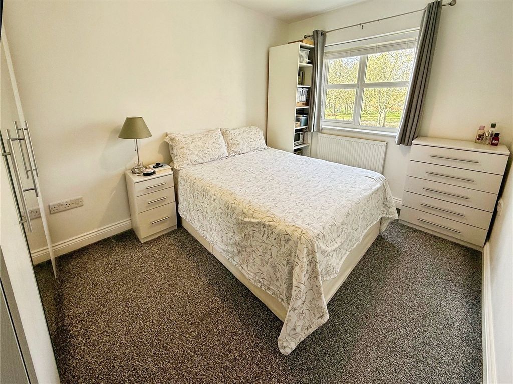 Property photo 2 of 15 Bedroom 1