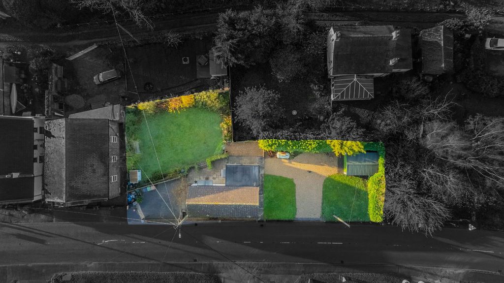 Property photo 2 of 42