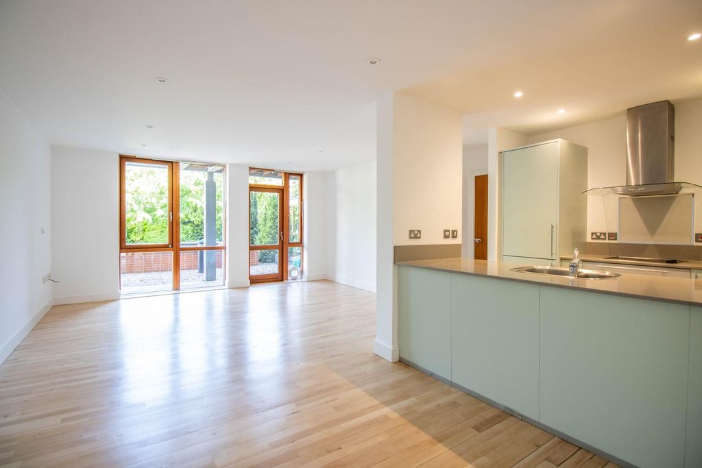 Property photo 3 of 14 Img_6111.Jpg