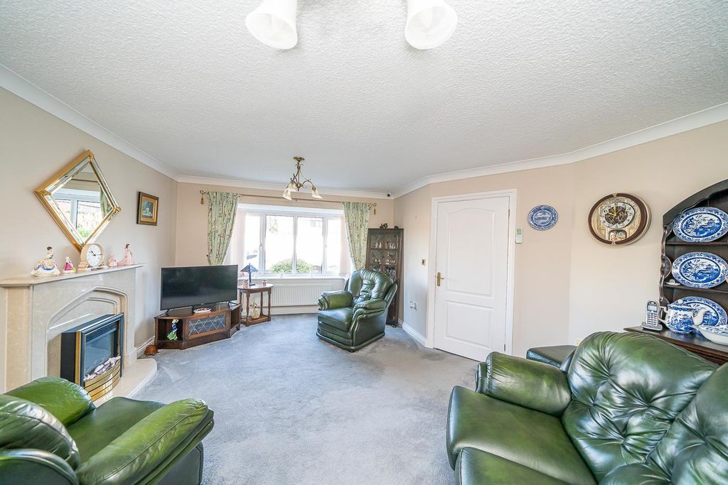 Property photo 3 of 25 Webbs-4.Jpg