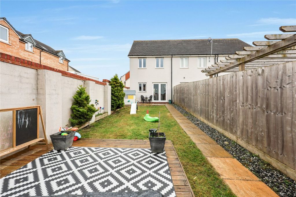 Property photo 2 of 12 Picture No. 10