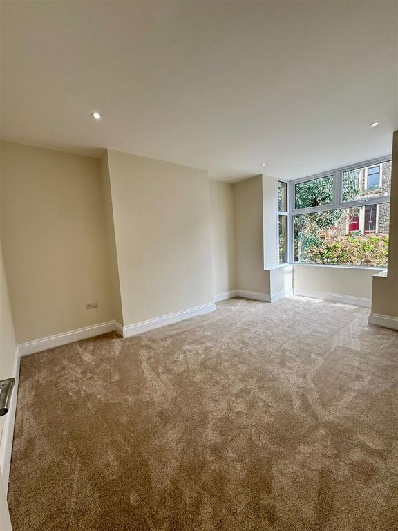 Property photo 2 of 17 Whatsapp Image 2026-04-01 At 15.33.21 (1).Jpeg