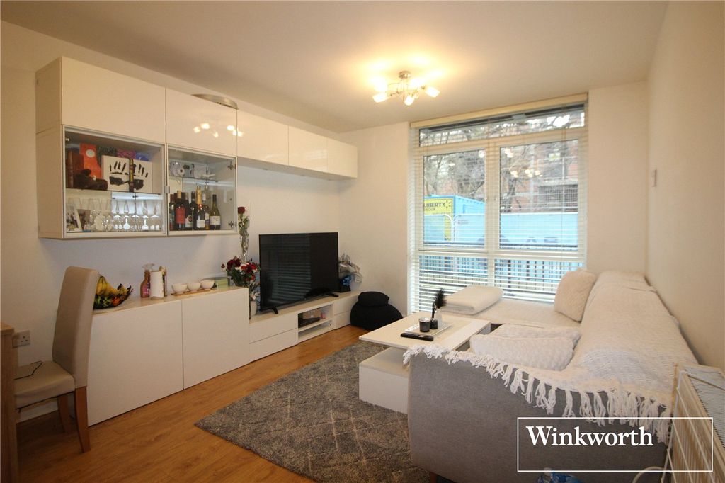 Property photo 2 of 8 Picture 2